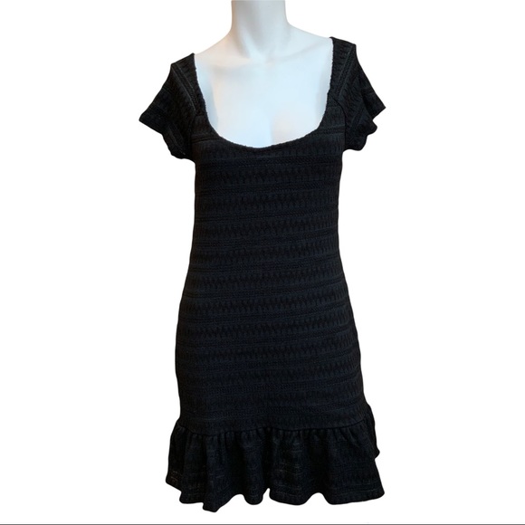 FREE PEOPLE Black Knit Cap sleeve Sheath Dress With Ruffle Flounce Hem size L - Picture 12 of 12